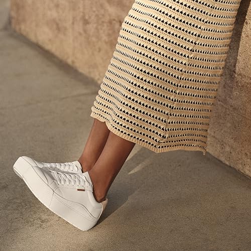 Dr. Scholl's Women's Time Off Max Sneaker Oyster Beige Grey 8 M2