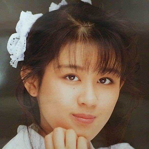 田村英里子」販促用B2サイズポスター（非売品・新品） Amazon.co.jp