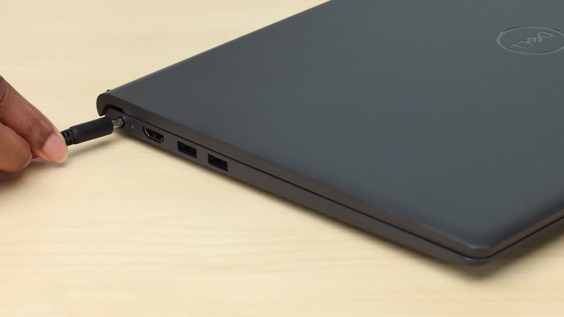 Dell Inspiron 15 ノートパソコン Core i7-1165G7 Dell Inspiron 15 3000 Core i7 1165G7・8GBメモリ・512GB SSD
