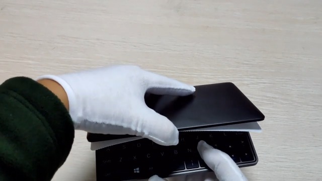 GPD Pocket 2 Amber Black Mini Laptop Ultrabook ; with Core m3