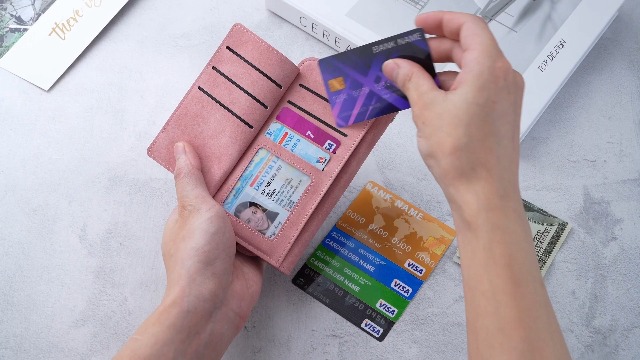 Custodia A Libro Per Google Pixel 7 Pro - Cover Portafoglio In Pelle Con Fiori E Zip - Supporto E Porta Carte - Marrone