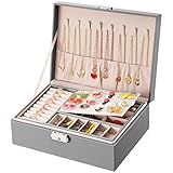 🌟 Gran Capacidad: Este exquisito joyero cuenta con doble capa apilable y compartimentos extraíbles para una gran capacidad y diferentes diseños, lo suficiente para acomodar todos sus accesorios. Elegante vitrina de joyería con diseño pensado, puede colocar pendientes, remaches, pulseras, collares, colgantes, diamantes, anillos, relojes, broches y otros accesorios.