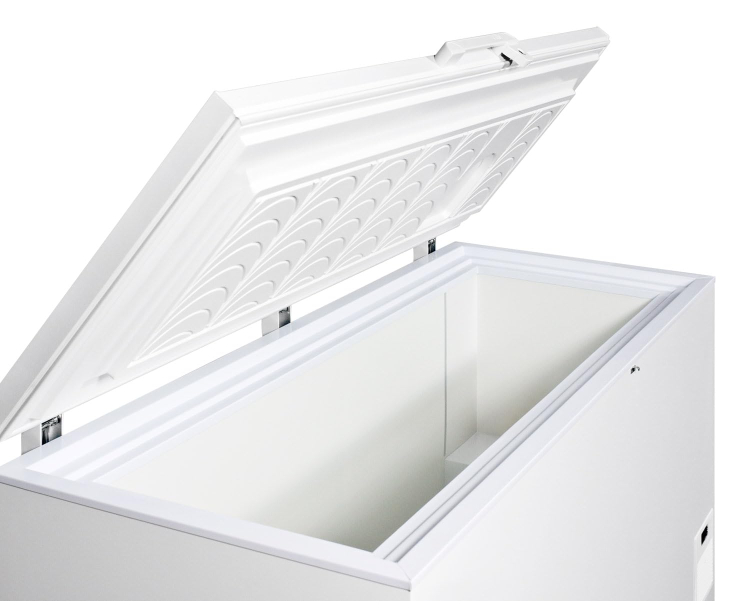 Summit El51lt Chest Freezer, White on Fridge.com - View 6