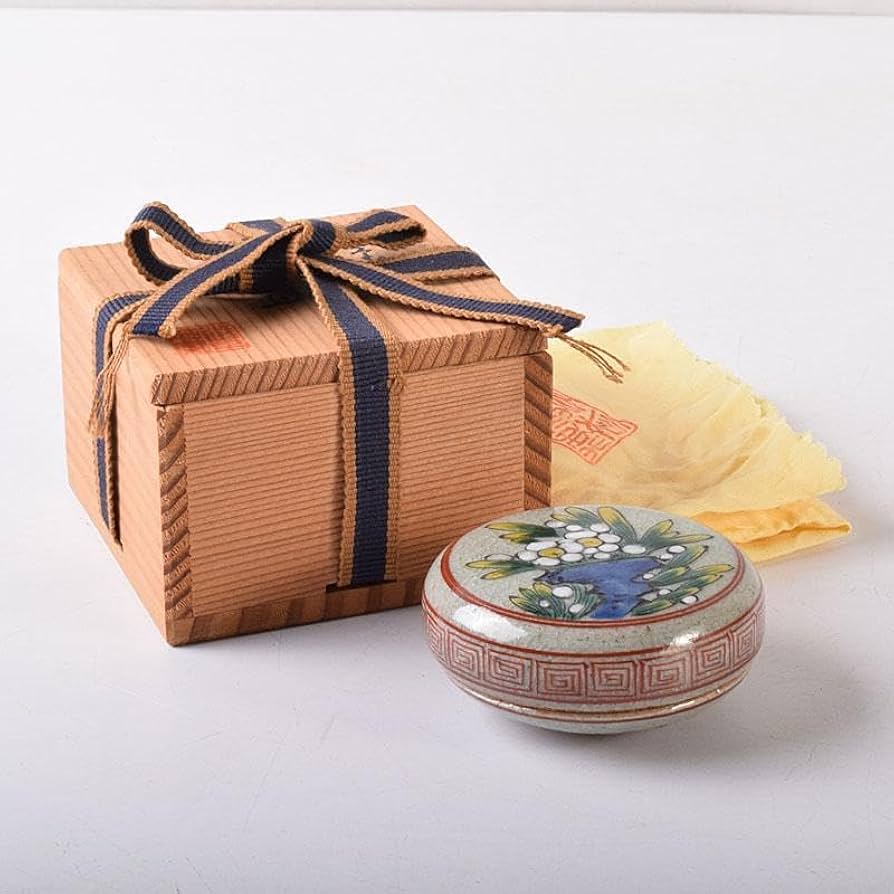 渋草焼　竹洞舎　渋草陶窯　渋草柳三作　色絵花文　香合　共布共箱　V　7323 Amazon.co.jp: 渋草焼 竹洞舎 渋草陶窯 渋草柳三作 色絵花文 香合 共布