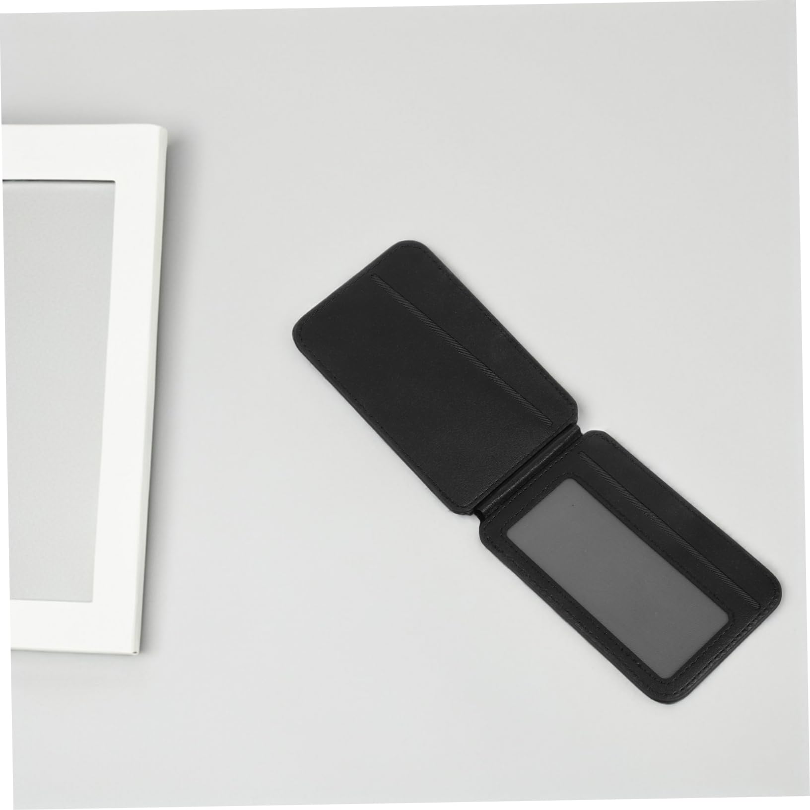 Porta Carte Magnetico per Telefono Cellulare Nero Pu Pieghevole | Supporto da Tavolo, Tasca per Badge e Carte D'accesso, Design Multifunzione