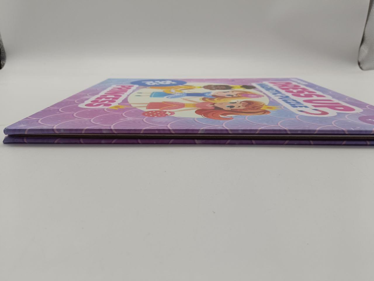QUOKKA Bambole Magnetica da Vestire per Bambini 2 3 Anni - Giochi da Viaggio Bambina 3 4 Anni - 35 Pezzi Puzzle Magnetico per Aereo e Auto - Principesse Bambole di Carta - Regali Bimba dai 2 ai 5