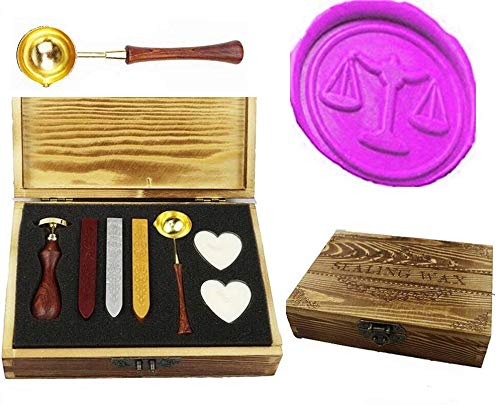 Tampon de cire vintage et balance pour sublimer vos invitations de mariage