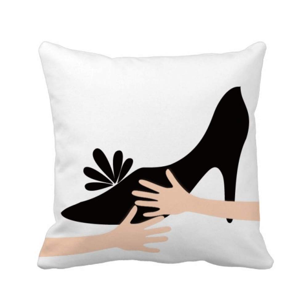Housse de coussin talons hauts et fleurs pour salon chic et moderne