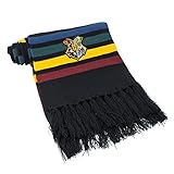 ORIGINALTREUES HARRY POTTER DESIGN: Dieser schwarze Schal mit gelb, roten, grünen und blauen Streifen ist mit offiziellen Stickerei der Zauberschule Hogwarts, versehen.