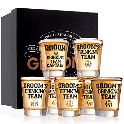 Groomsmen Gifts Groom's Drinking Team Shot Glasses  Pacote com 6 membros da equipe de bebedouro do noivo + 1 capitão do time de bebedouro  3,8 g  lembranças de festa de despedida de solteiro