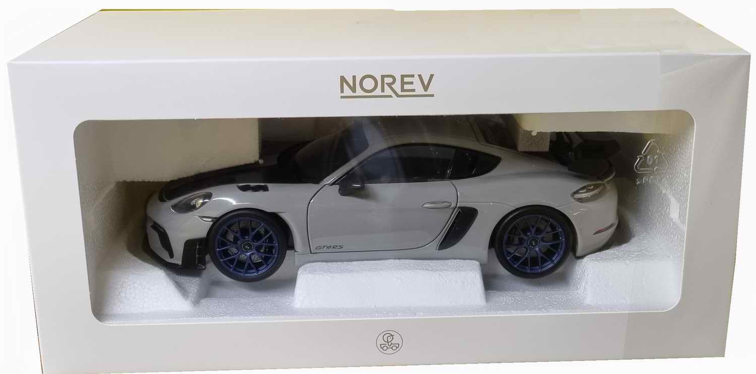 NOREV Porsche Cayman GT4 RS Pack Weissach 2023 Craie Voiture De Collection Miniature NOREV 1/18 Métal