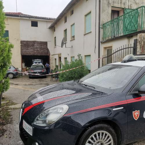 Giallo a Preara, 54enne morto in casa in circostanze sospette. Interrogato uno dei figli cover art