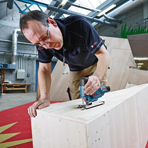 Bosch Professional 12V System Akku Stichsäge GST 12V-70 (Schnitttiefe in Holz: 70mm, inkl. 2x Sägeblatt, Gleitschuh, Spanreißschutz, ohne Akku/ Ladegerät)