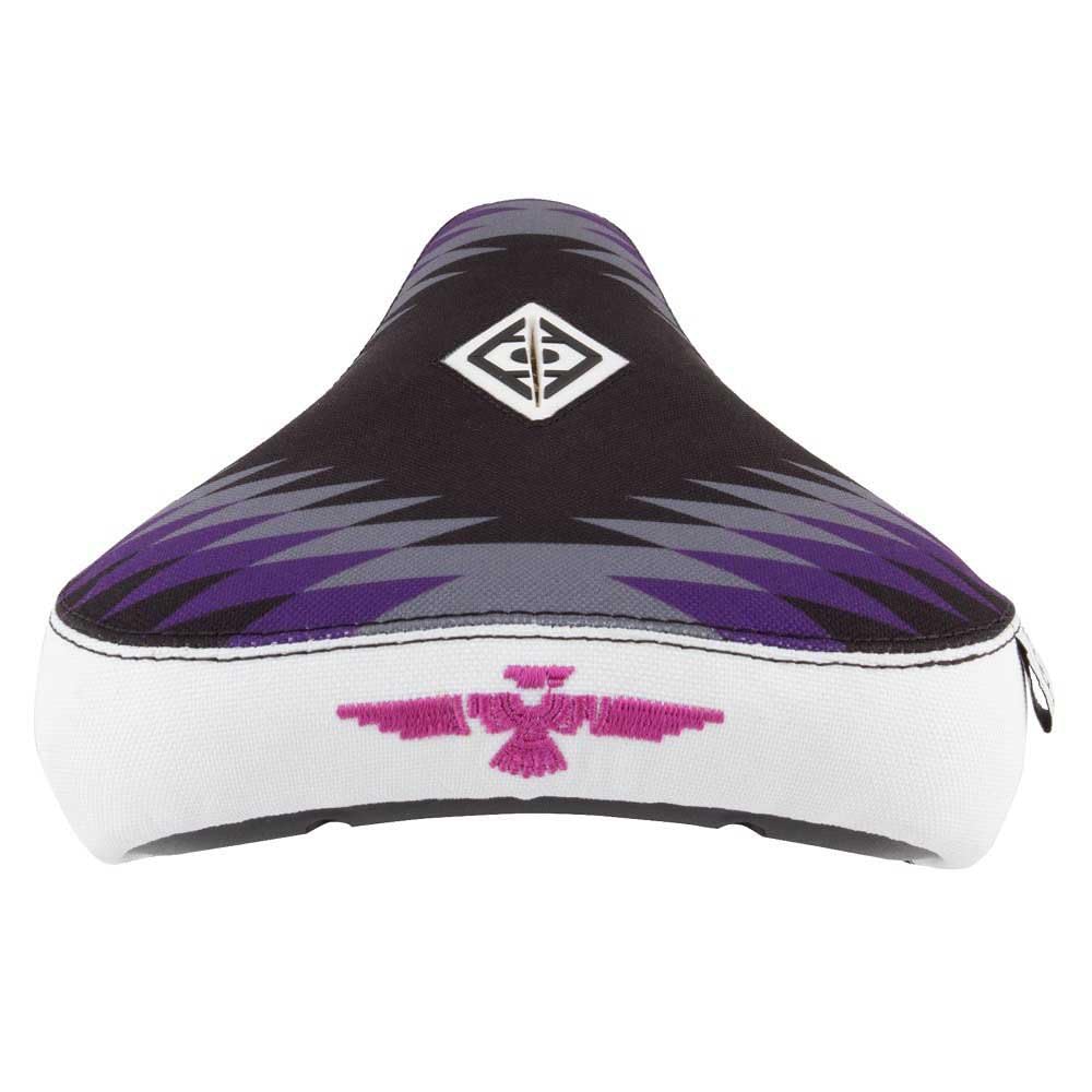 Alienation Saddle an Mx Pivotal Thunderbird Pu