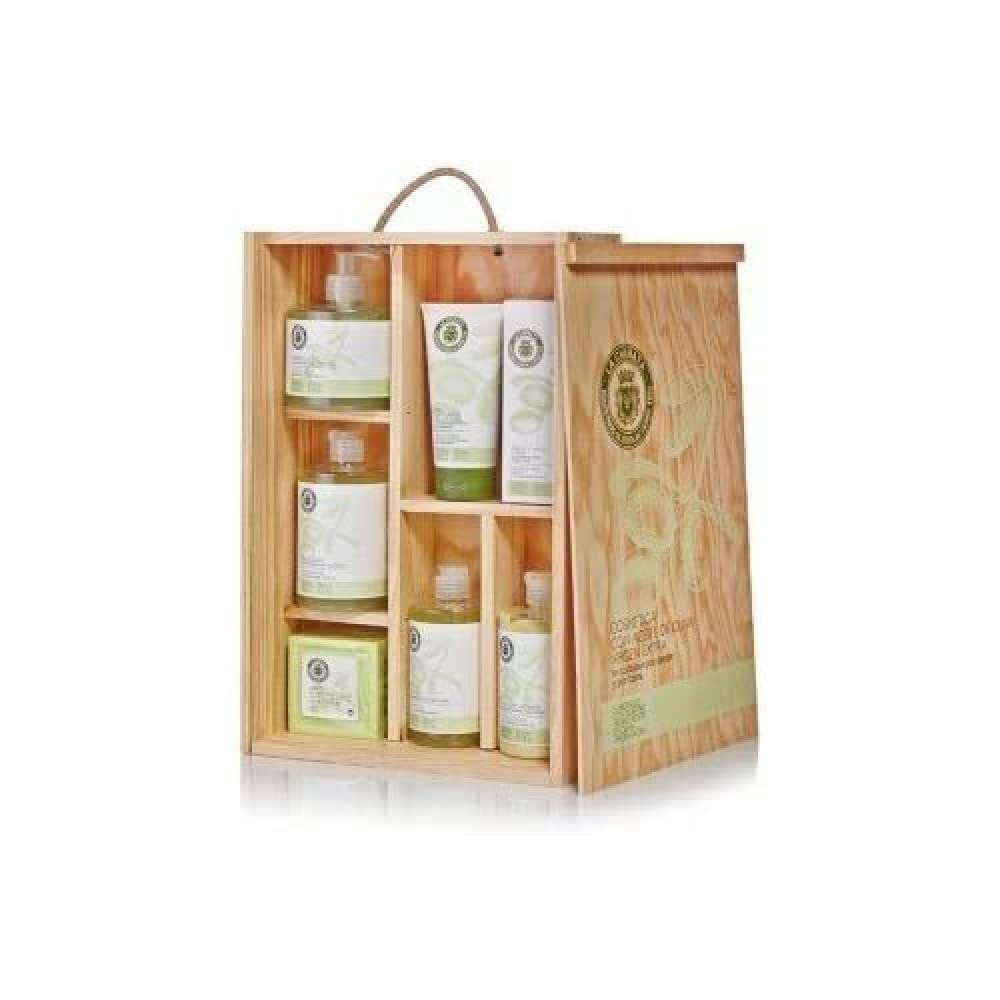 La Chinata Cofanetto Regalo (Shampoo, 360 ml + Crema Mani, 75 ml + Lozione Corpo, 360 ml + Gel Doccia, 500 ml + Scrub Corpo, 150 ml + Saponetta, 300 g + Sapone Liquido, 500 ml)