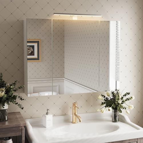 Msutree Spiegelschrank für Bad mit Beleuchtung 80x60 cm 3 Türen Badezimmerspiegel mit Steckdose höhenverstellbare Einlegeböden Wandspiegel mit Stauraum Badschrank mit Spiegel für Badezimmer (80x60cm)