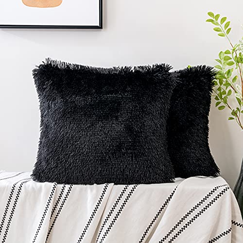 Woaboy Lot de 2 Housse de Coussin en Peluche Housse de Coussin Fausse Fourrure Housse de Coussin Extensible Deluxe Décoratif Canapé Lit Super Doux Confortable Noir 40x40cm Cover