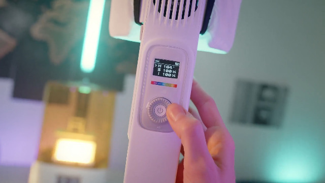 Amazon | Zhiyun F100 ライト ワンド RGB LED ビデオ ライト 100W