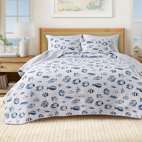 Great Bay Home Coastal Quilt Set - 3-Piece Full/Queen Size Nautical Bedding Set - Lightweight, All-Season, Reversible Bedspread (Coastal Fish)