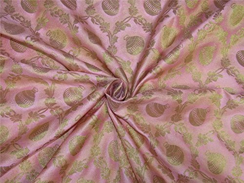 Tissu brocart rigide or et rose pêche évite les vêtements sans forme