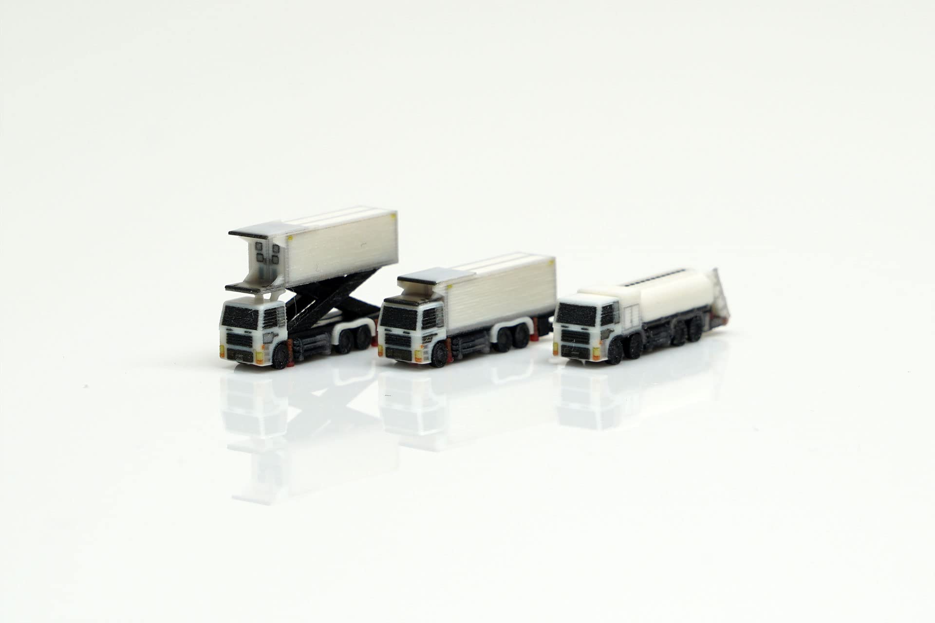 Amazon | 1/500 彩色済情景アクセサリー GSE トラックセットA TA500AC