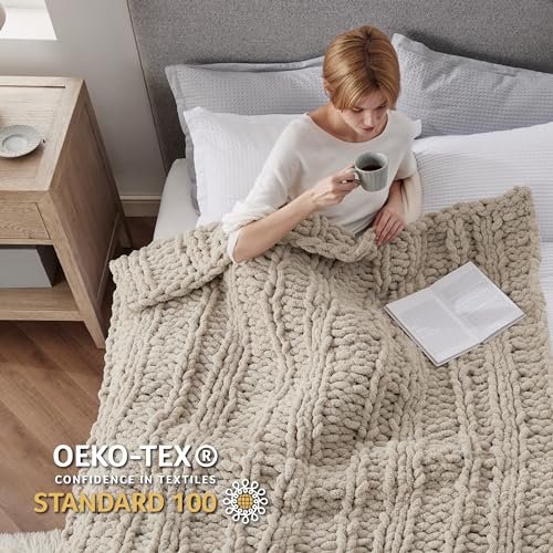 Bedsure Chunky Knit Throw Blanket for Couch - 100% Hand Knitted, 5.06 lbs GentleSoft Blanket with Giant Chenille Yarn for Bed Living Room Home Decor, Thick and Cozy, Linen Beige, 50x60 Inches - Image 6