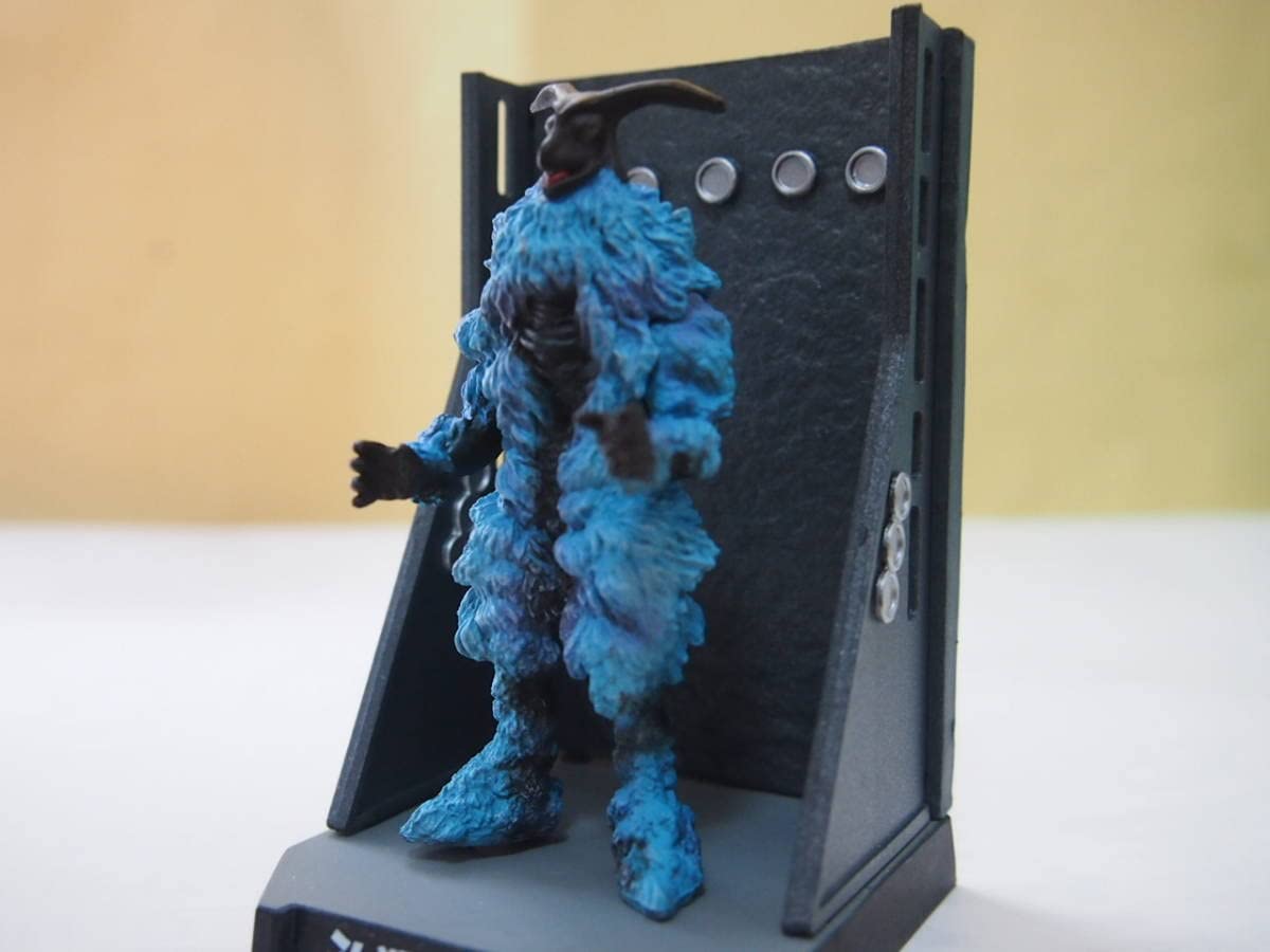 Amazon | ウルトラ怪獣名鑑 必殺の0.1秒 ベガ星人 | ソフビ人形 | おもちゃ