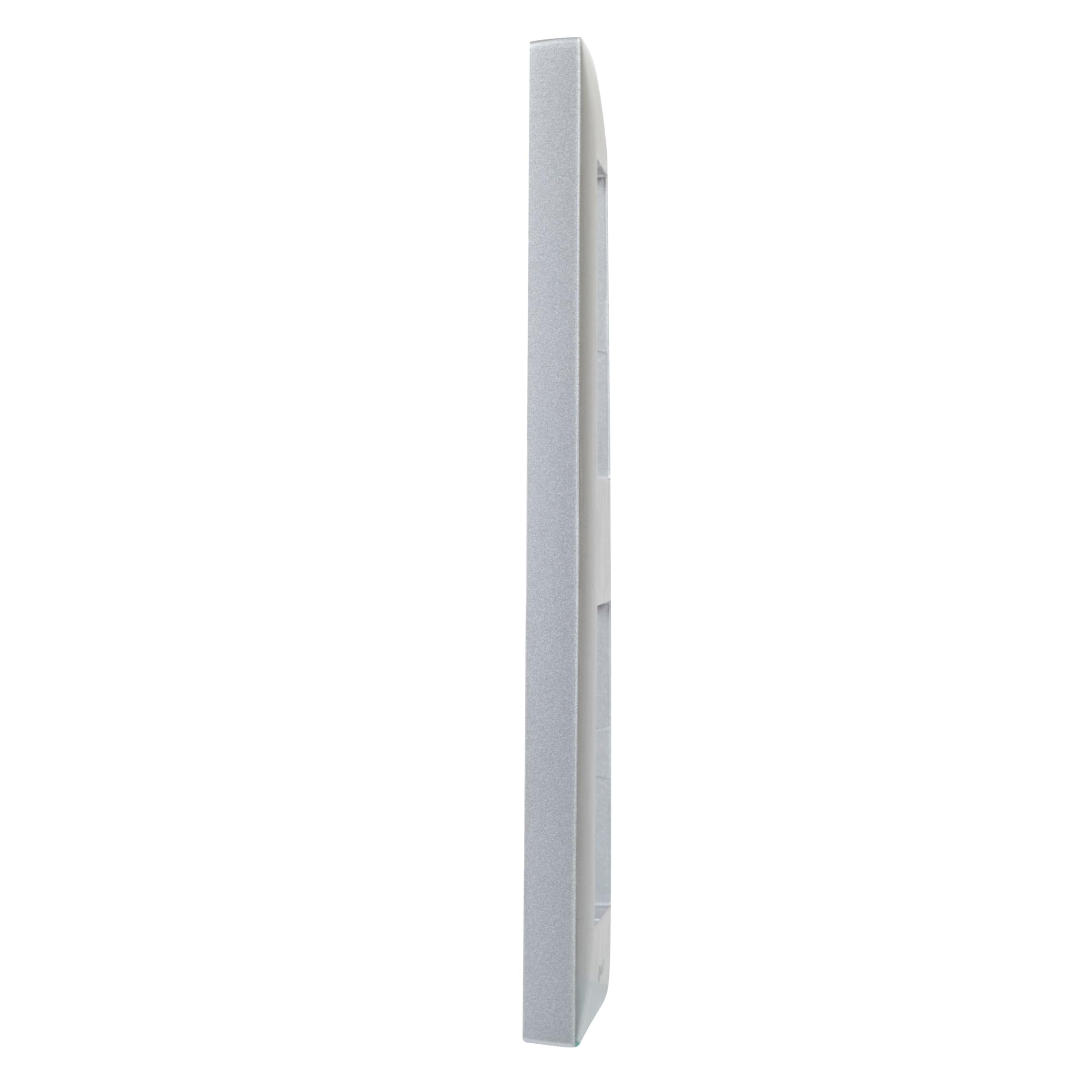 LEGRAND Marco doble de la gama Niloé Step para instalación componible, Color Inox, 398288