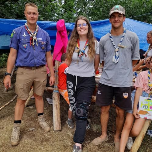 Page de couverture de Un camp scout d'été, jeannettes et louveteaux, en Charente