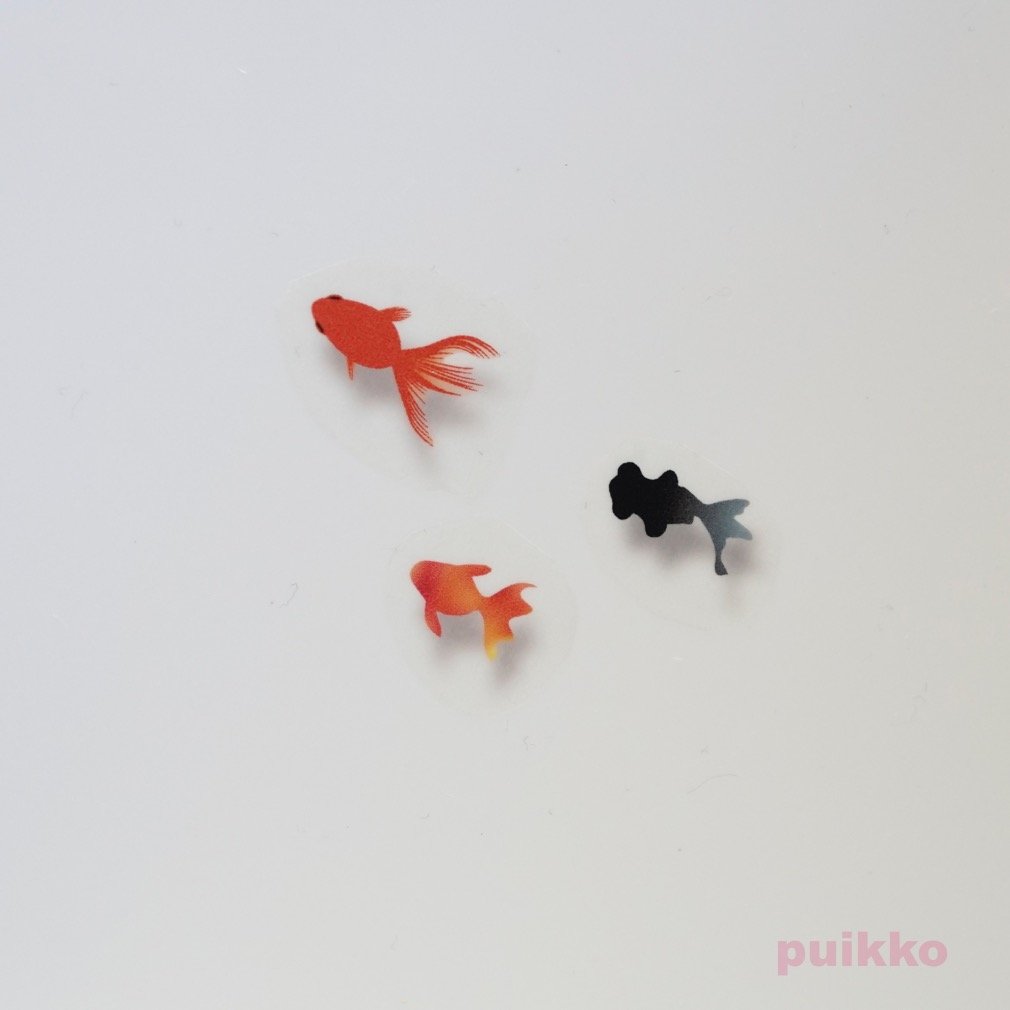 Amazon.co.jp: puikko 透明シール 金魚イラスト（影付き）（A6×2枚