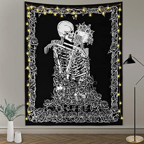 Simplife Wandteppich mit Totenkopf-Motiv, küssende Liebhaber, Skelett-Wandteppich für die Wand, Sternenmuster, Wandbehang für Herren, Schwarz 51.2" x 59.1" Kiss Skull