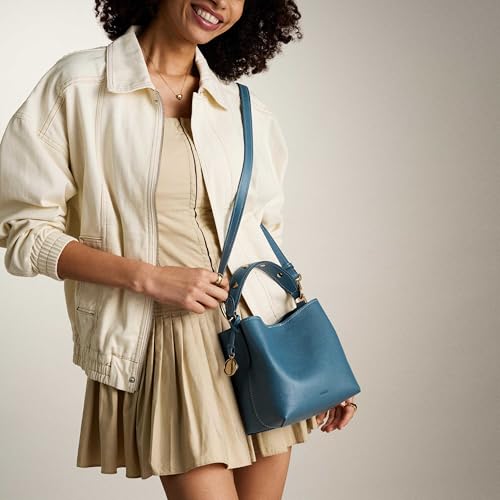 Image of Fossil Womens Jessie Small Bucket Crossbody Bag