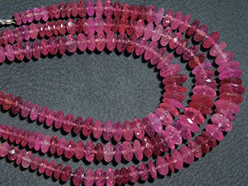 Rubis rose précieux en fil de pierres facettées pour sceller vos plus beaux moments