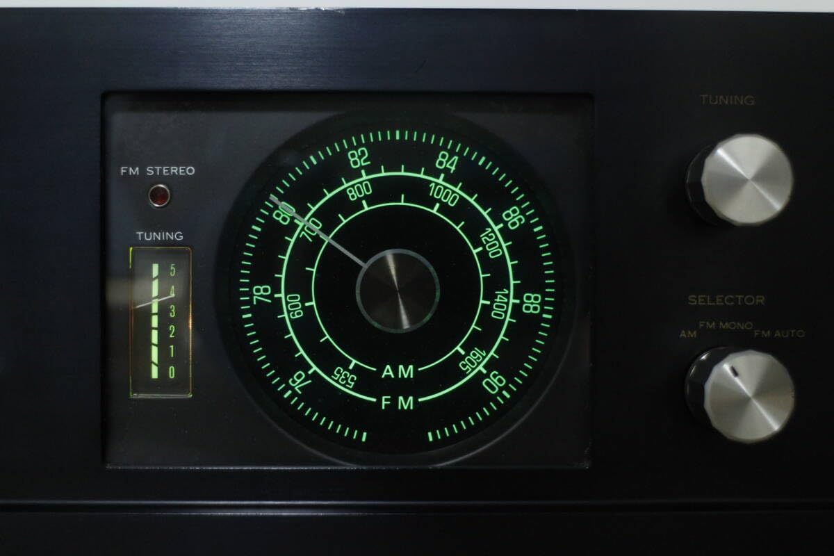 「動作品」サンスイ　TU-555 FM AMチューナー SANSUI TU-555 FM/AMチューナー