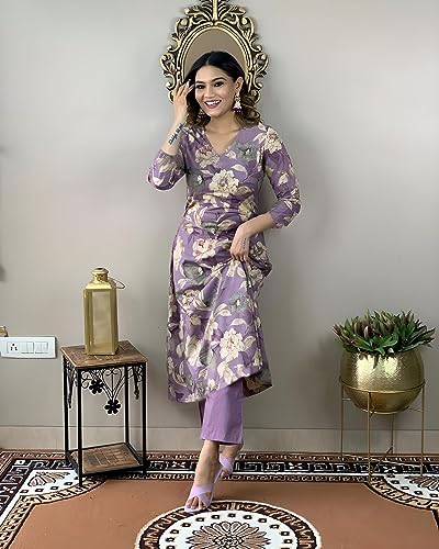 Image of GoSriKi Women's Cotton Blend Printed Kurta with Pant