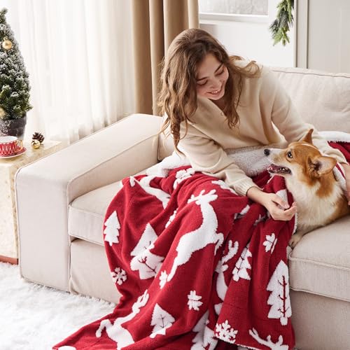 Bedsure Christmas Throw Blanket for Couch - Christmas Decorations Gifts for Women, Warm Sherpa Deer Throw Blanket, Red 50"x60" - Image 4
