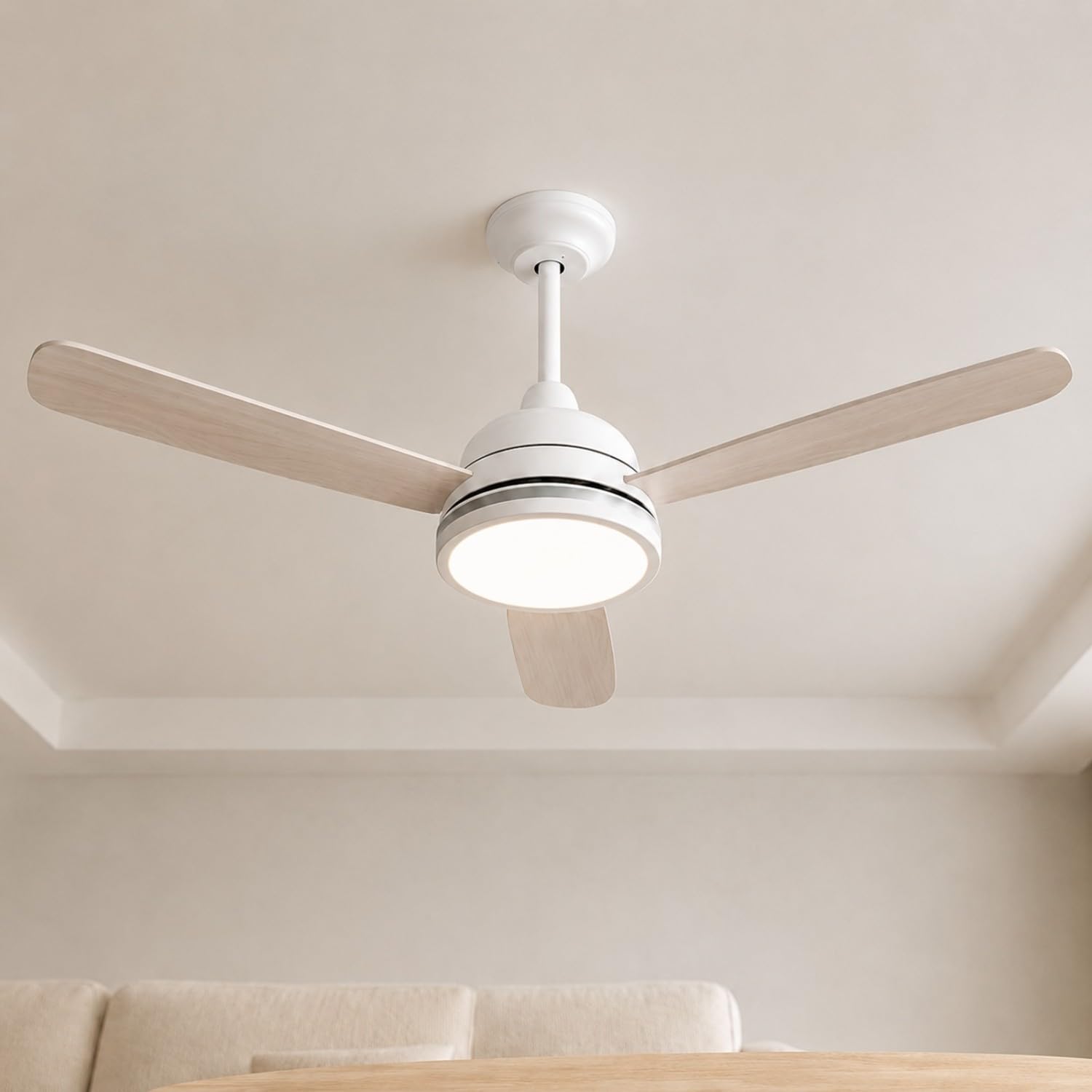 Aigostar Ventilatore da Soffitto con Luce e Telecomando Silenzioso 52″ | 2700K/4000K/6000K Dimmerabile, 25W Motor DC Reversibile , 6 Velocità