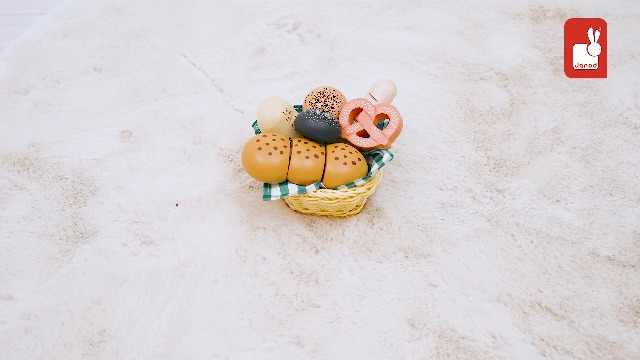 Janod Holz-Bäckereikorb – 6 Brotsorten Mit Korb & Serviette, Rollenspiel Ab 3 Jahren