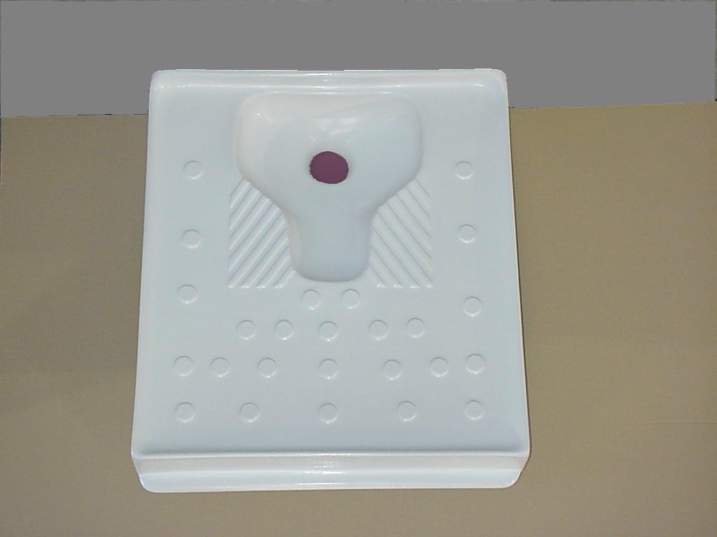 Placa turca, inodoro. Muy higiénico. Fabricado en poliéster reforzado con fibra de vidrio.