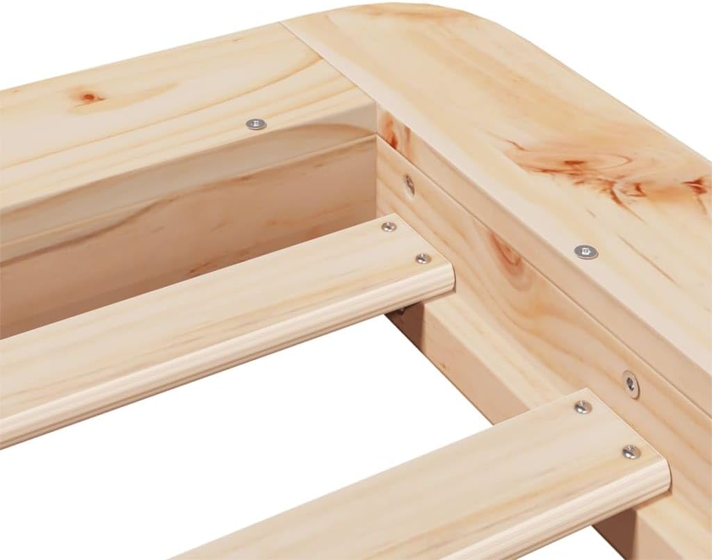 Close-up of slat attachment