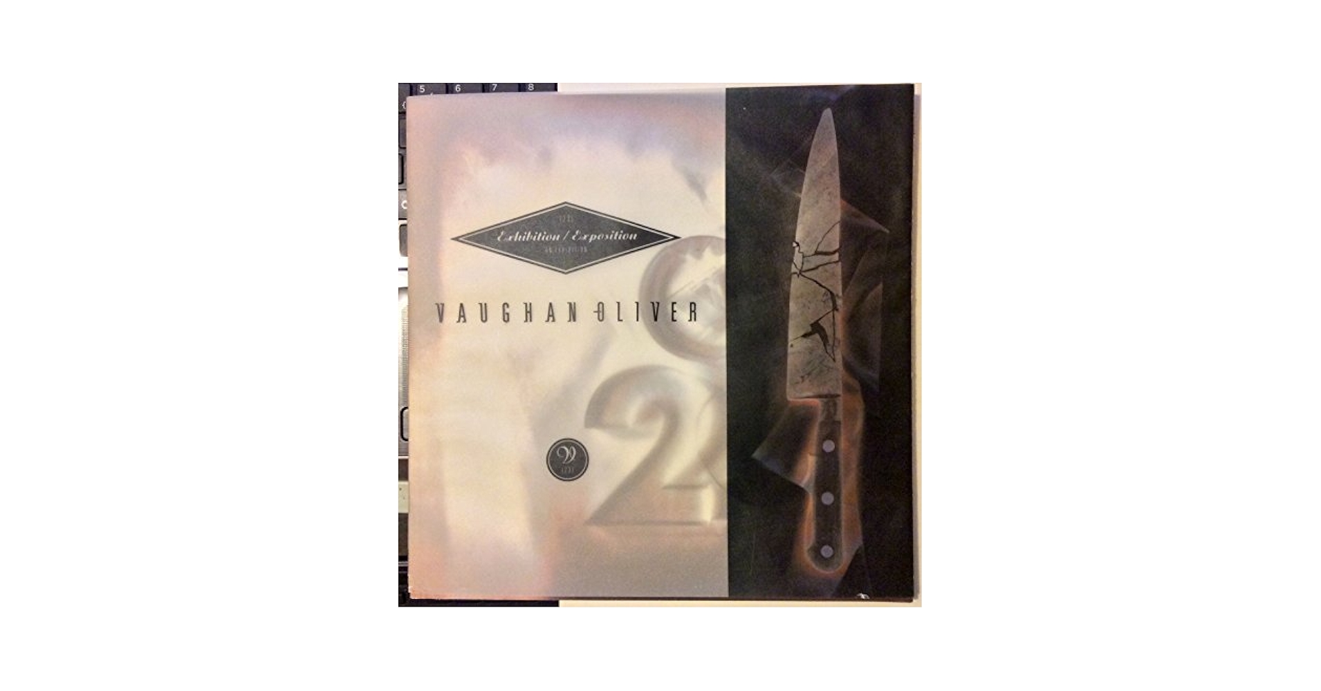 アート・デザイン・音楽 Vaughan Oliver Exhibition Vaughan Oliver: Exhibition/Exposition – Katherine Small Gallery