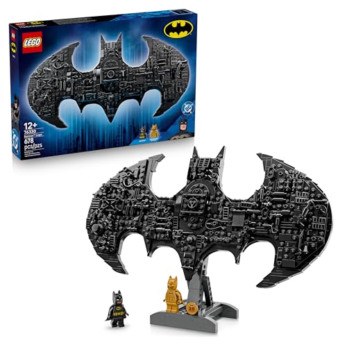 LEGO DC Logo di Batman - Giocattolo da Supereroi con 2 Minifigure da Collezione - Decorazione da Parete 3D Fai da Te o da Camera da Letto - Idea Regalo per Bambini da 12 Anni Fan del Film - 76330
