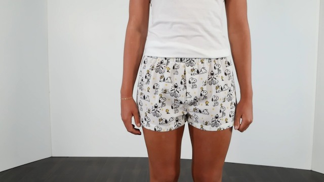 Peanuts Pajamas Women's Snoopy And Woodstock Stars Pj Sleep Shorts