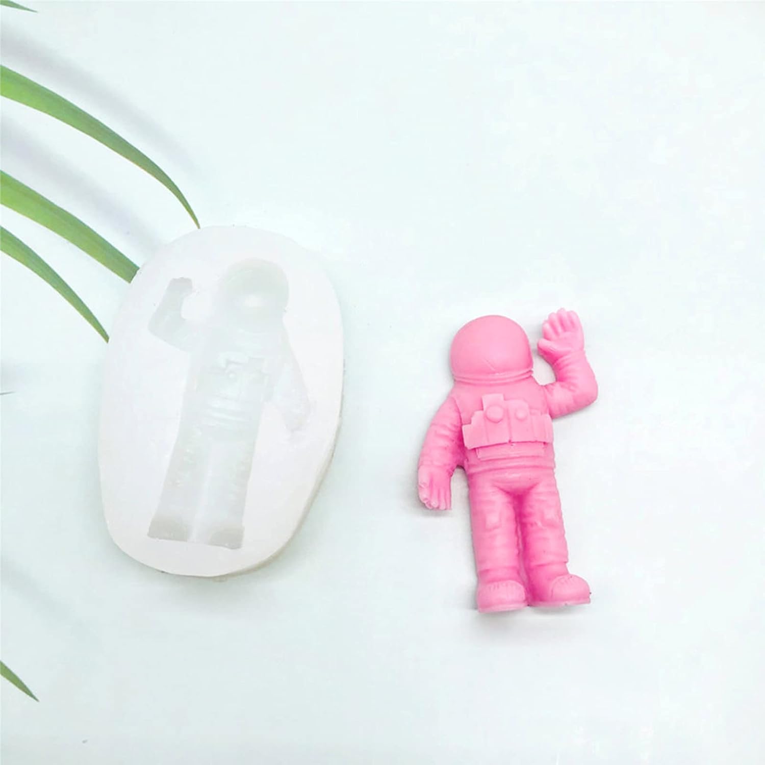 Handmade Products Astronaut Spaceship Silicone Mold Scented Gypsum Ornaments Drop Resin Mold for Decoration