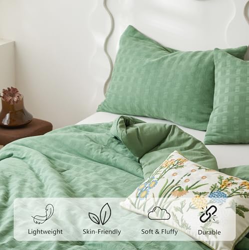 Image of Simple&Opulence 100% Cotton Waffle Weaving Comforter Set-3 Pieces Bedding Set(1 Comforter and 2 Pillowcases), Lightweight Soft Breathable Comforter Bed Sets for All Season(Forest Green, Queen)