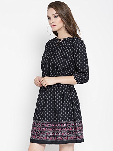 Image of Sera Fushia Patterned Shift Dress