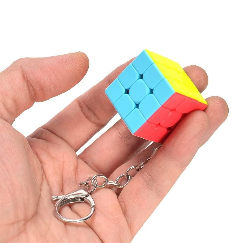 Amazon | 【プレゼントに最適】 マジックキューブ キーホルダー 3x3x3 