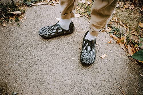 Image of Merrell Unisex Adult Men's and Women's Cushioned Cotton Crew Socks - 3 & 6 Pairs - Breathable Mesh Comfort Zones