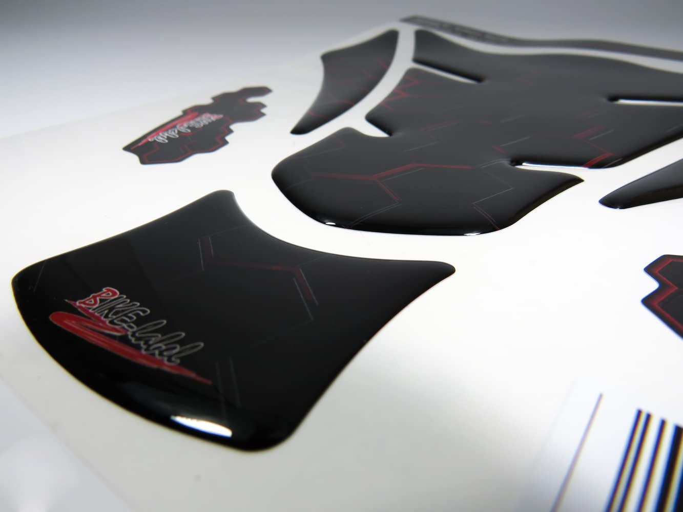 BIKE-label Tankpad Motorrad rot schwarz kompatibel für Triumph X503133