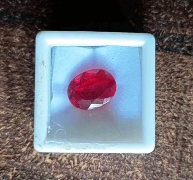 Rubis de Birmanie certifié pour sublimer une bague solitaire - 2